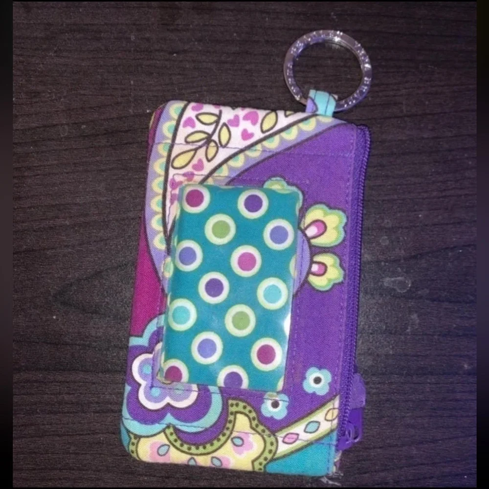 Vera Bradley Plum Petals Zip ID Case Purple Paisley Quilted‎ Cotton Wallet